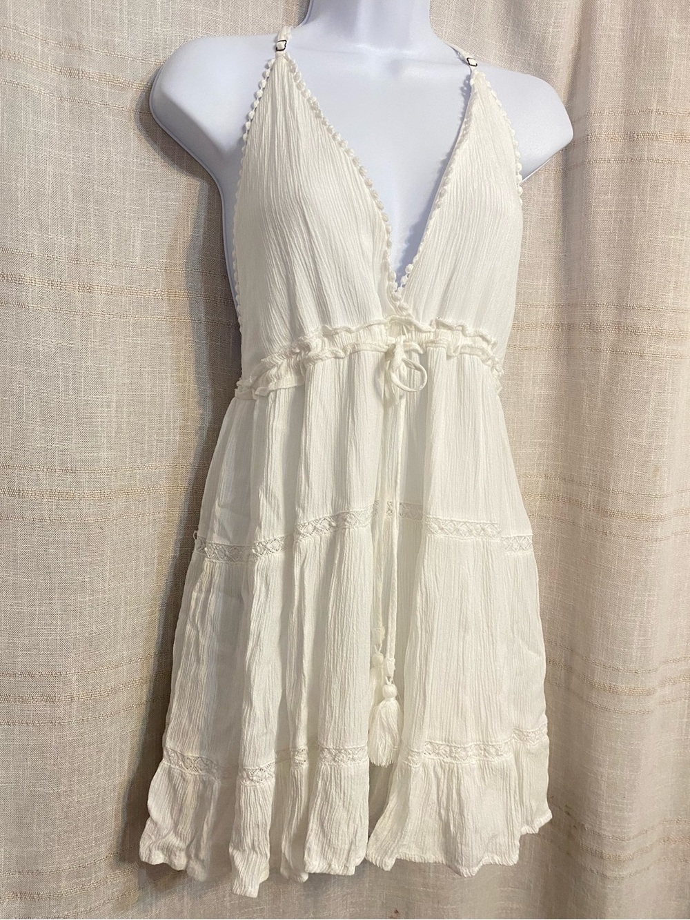 Ocean Drive White Crinkle Gauze Halter Mini Dress Tassel Crochet Lace M